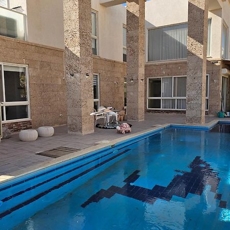 Villa Oasis Reef Resort Near The Sea -רק משפחות 엘라트 외부 사진